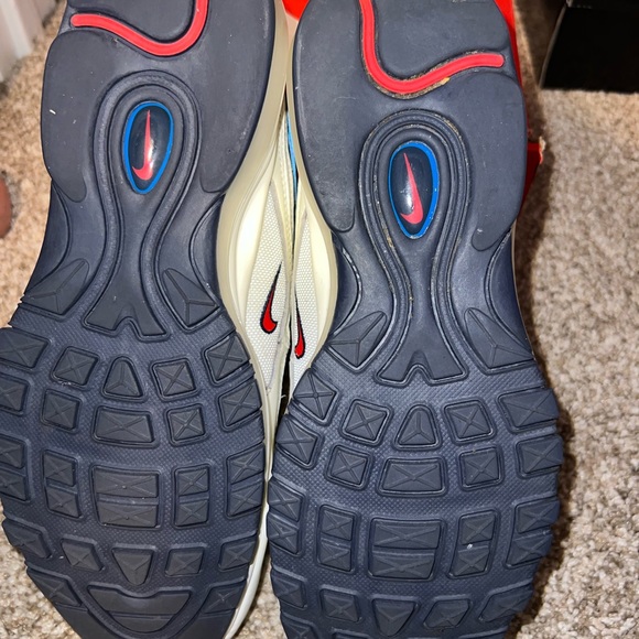 Three pair of LIKE NEW Nike Air Max size 10 - Picture 12 of 15